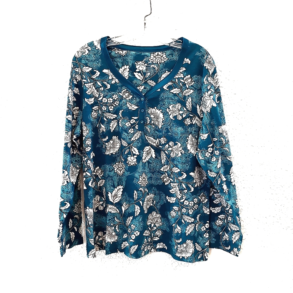 White Stag top NWOT